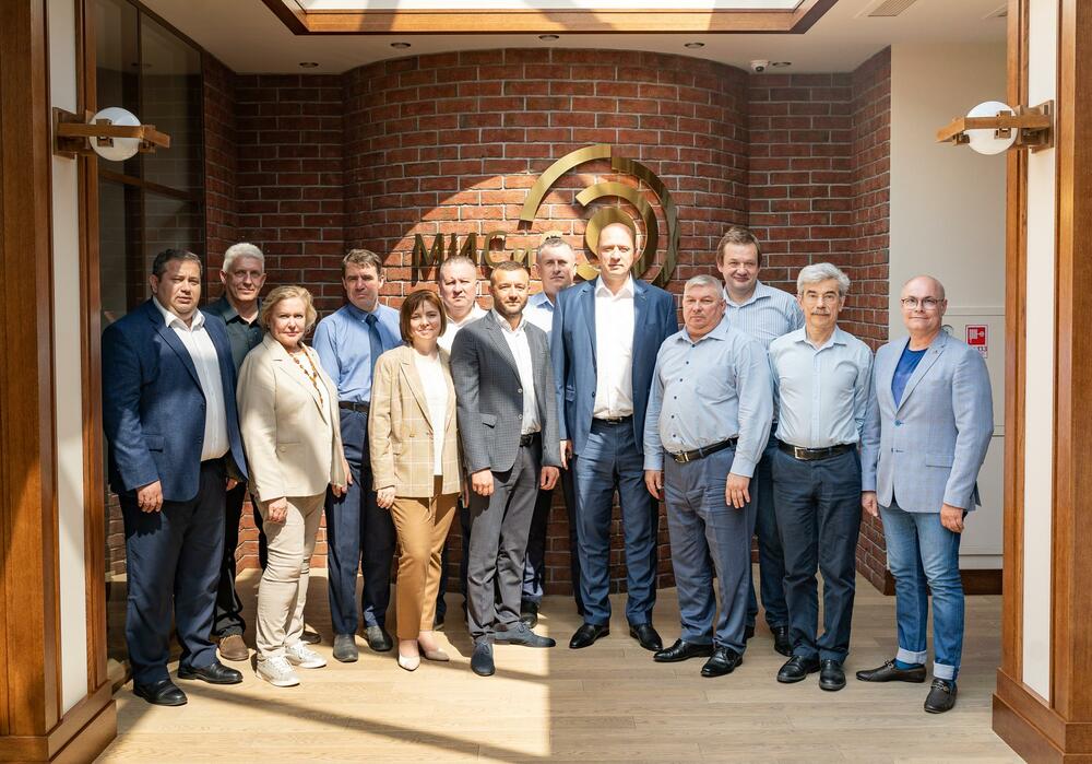 На изображении обучающиеся программы MBA