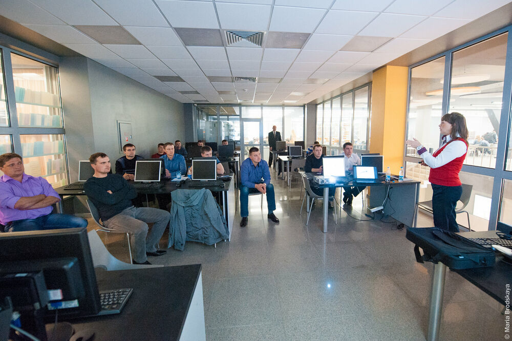 а фотографии группа слушателей Центра переподготовки и повышения квалификации в аудитории