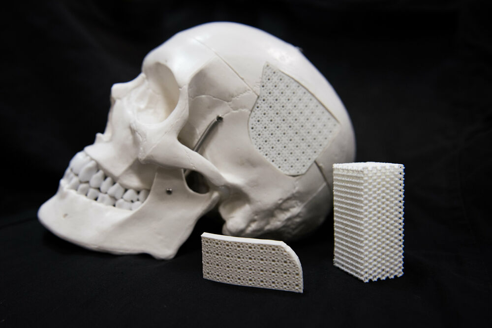 Студенты изучают наноматериалы и работают с ними