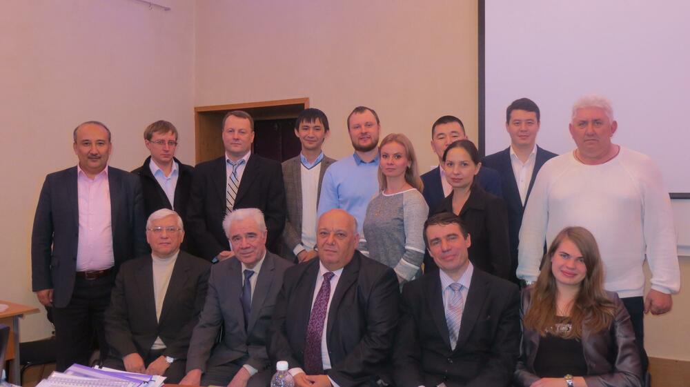 На изображении обучающиеся программы MBA