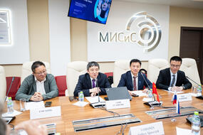 Делегация из Шэньянского химико-технологического университета