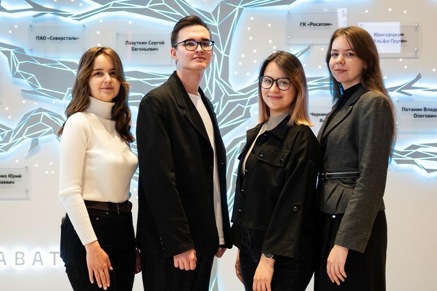 Лауреаты стипендии имени Юрия Адлера