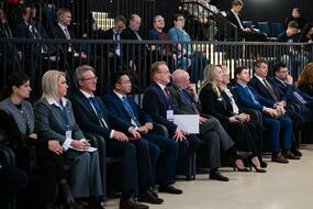 зрители на форуме