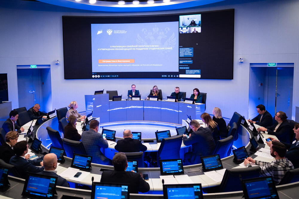 Заседание комиссии по молодёжной политике